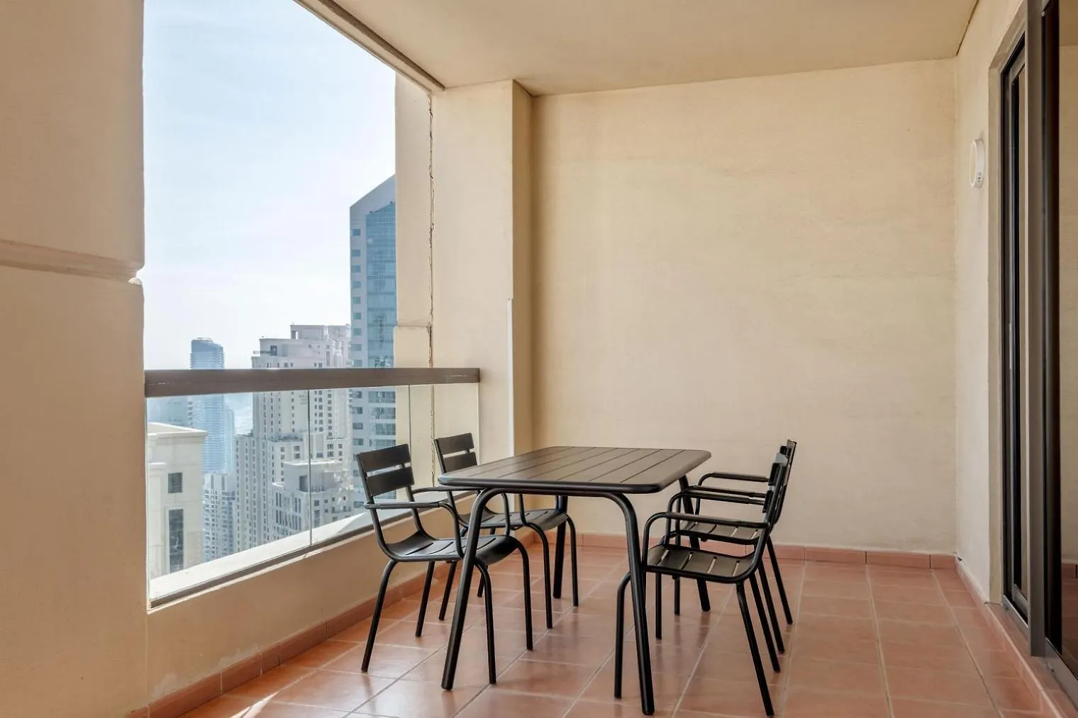 Ferienwohnung Blueground Sadaf 6 Marina View Pool Security Dxb-1428 Dubai